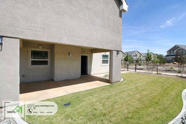 Building Photo - 6677 Bandito Dr