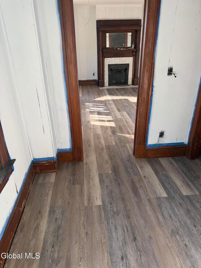 Building Photo - 850 Peoples Ave