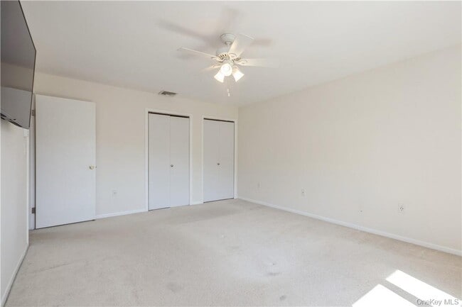 Building Photo - 29 Krystal Dr