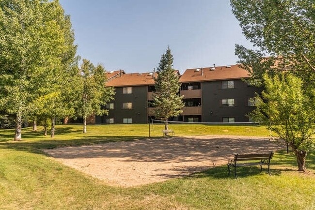 Building Photo - 6841 N 2200 W