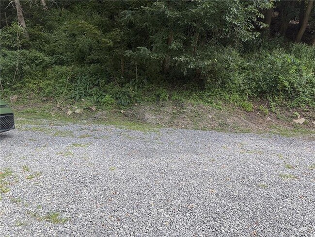 Building Photo - 254 Bailies Run Rd