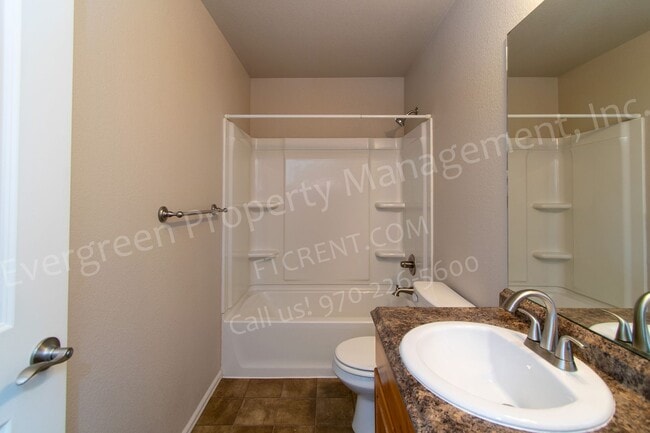 Building Photo - 2802 Exmoor Ln