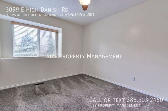 Building Photo - 3099 E High Danish Rd