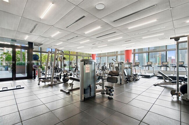 Building Photo - 1080 Brickell Ave