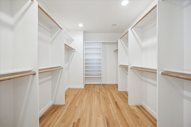 Building Photo - 2117 Chilton Rd