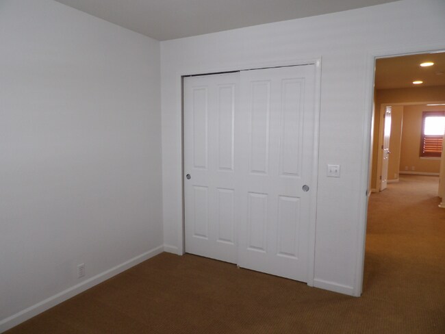 Building Photo - 1263 Walters Point