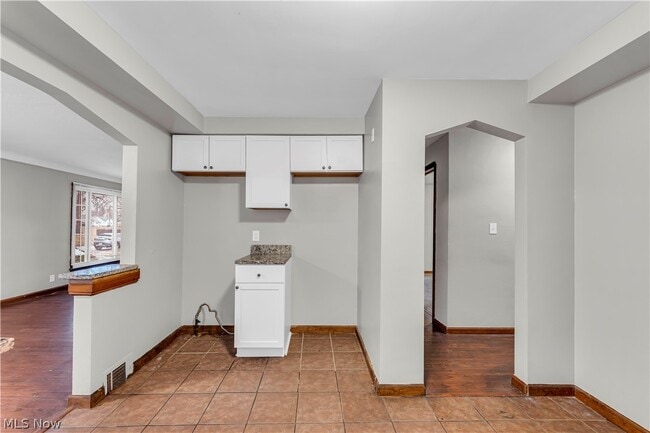 Building Photo - 4706 Dawnshire Ave