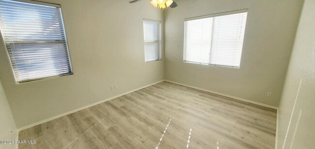 Building Photo - 5236 N Celestine Ct