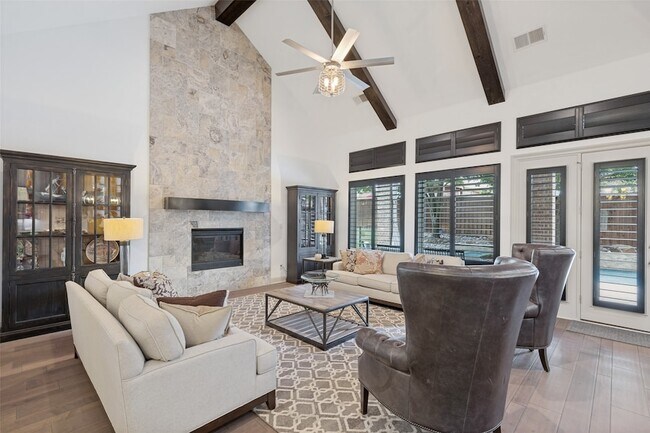 Building Photo - 2901 Merryglen Ln