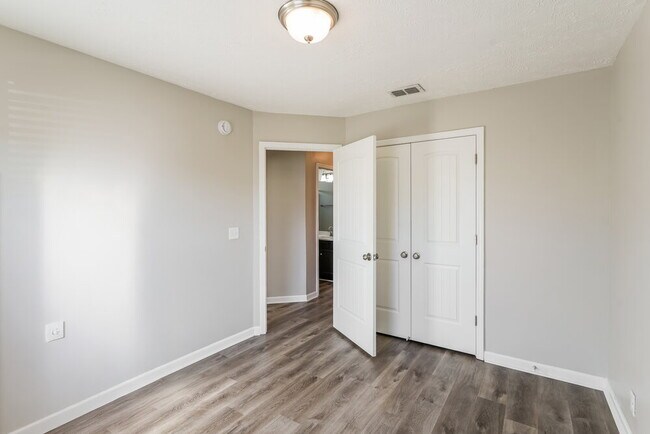 Building Photo - 1711 Bellamy Ln