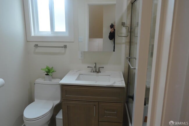 Building Photo - 87 Lakemont Dr