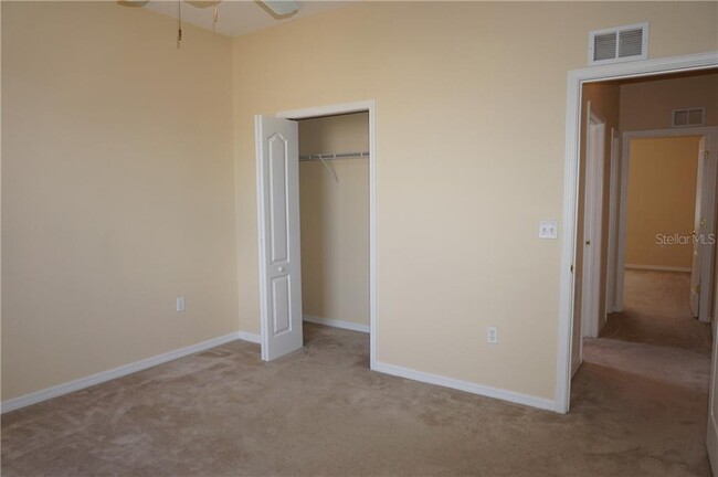 Building Photo - 817 Terranova Rd