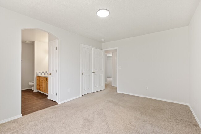 Building Photo - 1230 N Cabrillo Ave