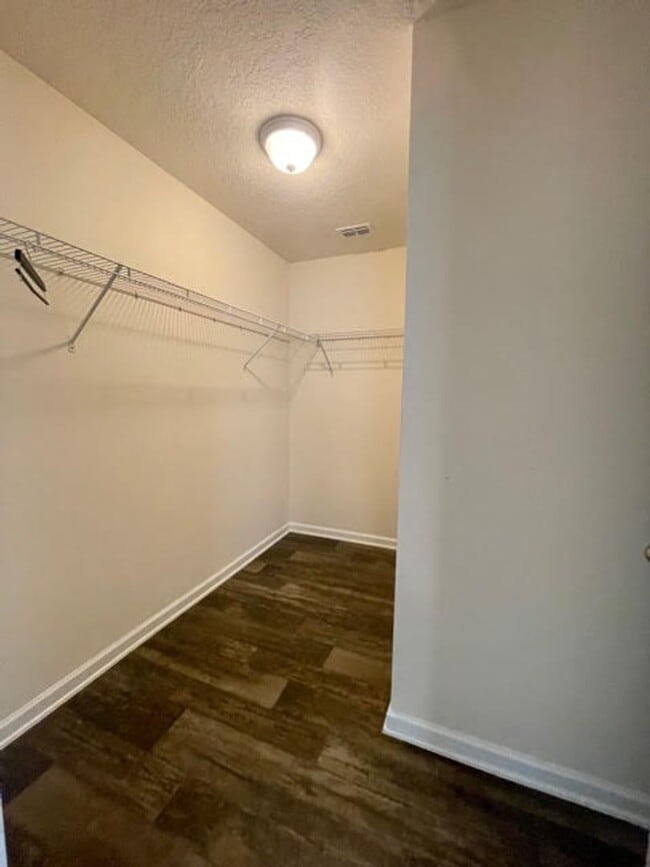 Building Photo - Practically New Home