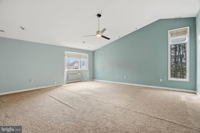 Building Photo - 6614 Corina Ct