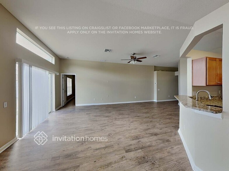 Building Photo - 10203 Hunters Haven Blvd