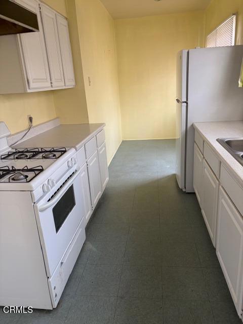 Building Photo - 772 Poli St