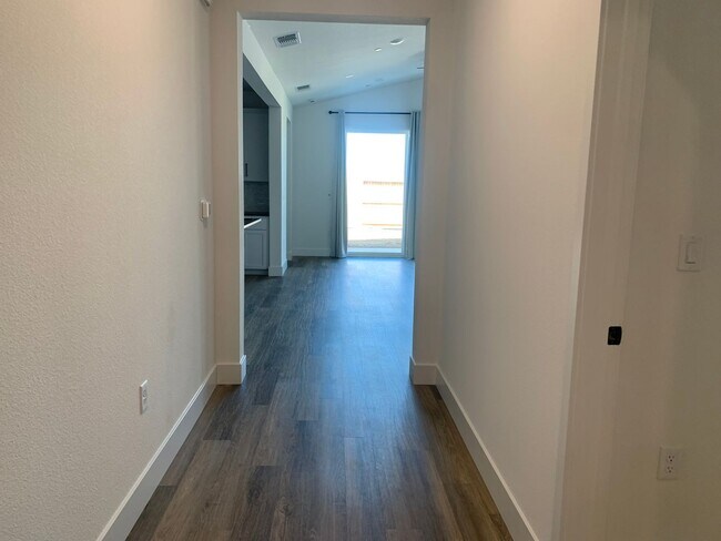 Building Photo - Brand NEW 4 bedroom 1 story home Rancho Co...