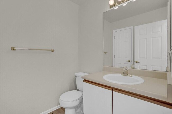 Building Photo - $1,000 Off First Full Month! Spacious 3-Be...