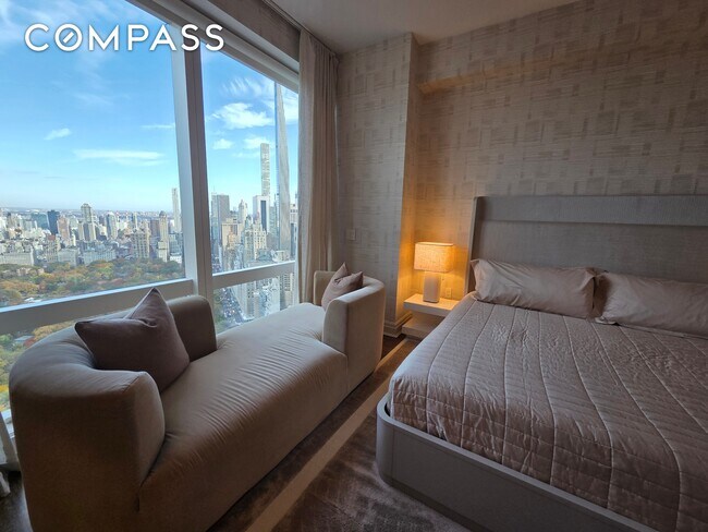 Building Photo - 80 Columbus Cir