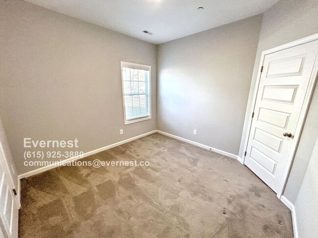 Building Photo - 1311 Ventura Ln