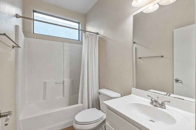 Building Photo - 11767 W Mohave St