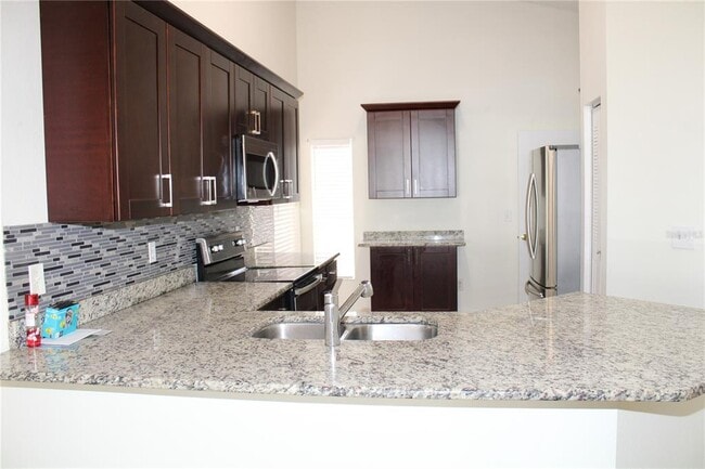 Building Photo - 11111 Bloomington Dr
