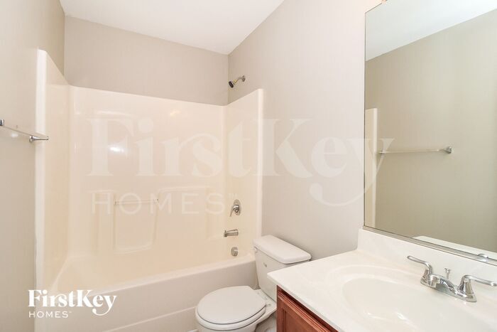 Building Photo - 5350 Gyddie Dr
