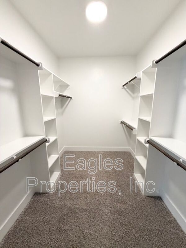 Building Photo - 609 Tuscany Cir