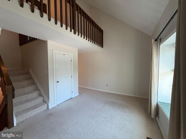 Building Photo - 5404 Doral Dr