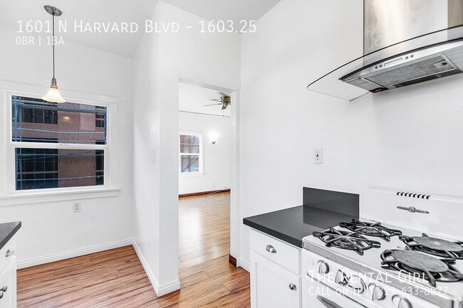 Building Photo - 1601 N Harvard Blvd