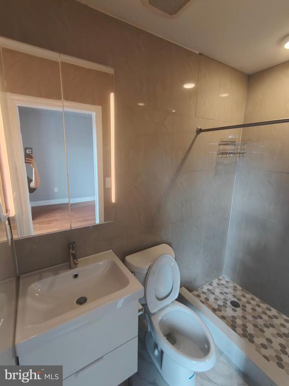 Building Photo - 615 N 11th St