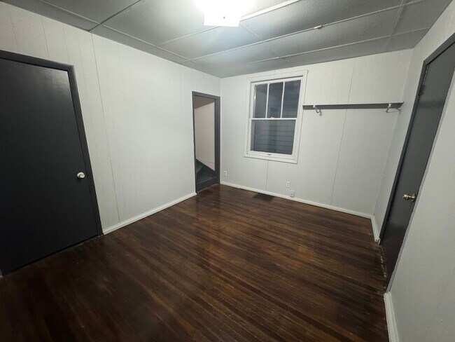 Building Photo - 102 Kentucky Ave