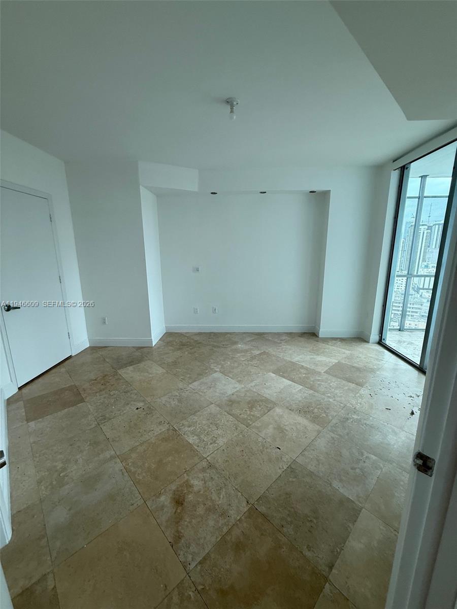 Building Photo - 350 S Miami Ave