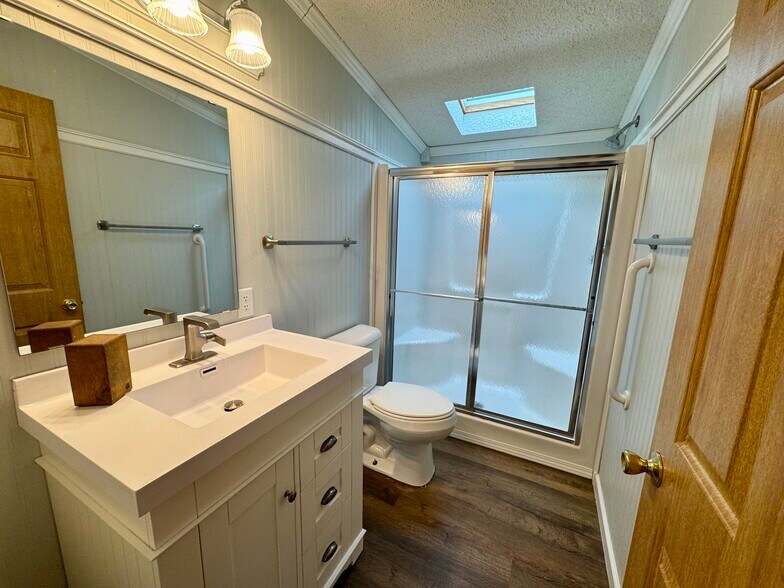 Building Photo - 14401 134th Ave W