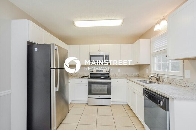 Building Photo - 3 Bedroom Pet-Friendly Home in Lithonia, G...