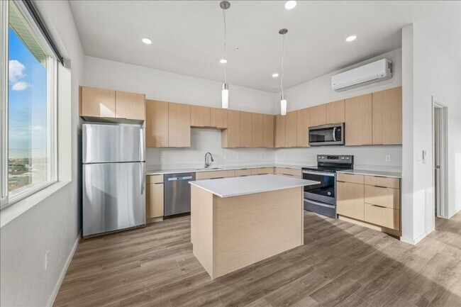 Interior Photo - La Mira