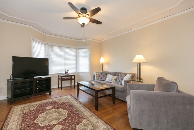 Building Photo - 3434 California St