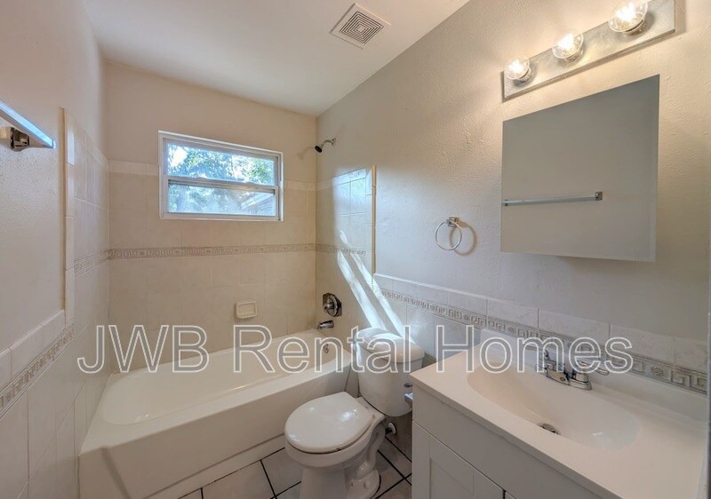 Building Photo - 7544 Impala Ln