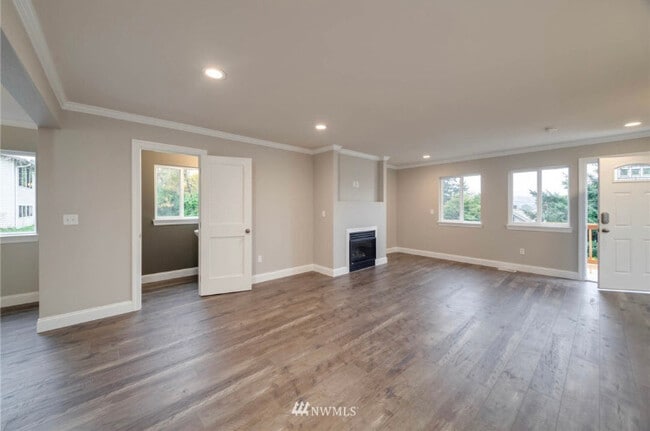 Building Photo - 311 Taylor Ave NW