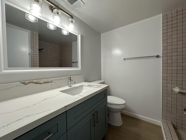 Building Photo - 4300 Waialae Ave