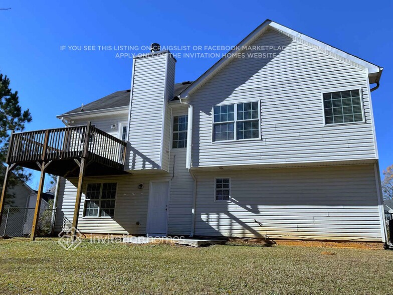 Building Photo - 661 Tipperary Rd