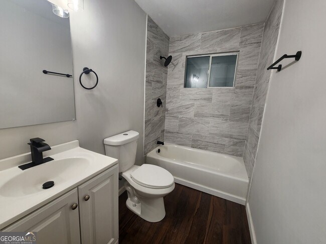 Building Photo - 2939 Gleason Ave