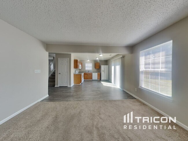 Building Photo - 7237 Kimble Dr