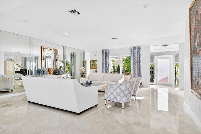 Building Photo - 107 E Inlet Dr