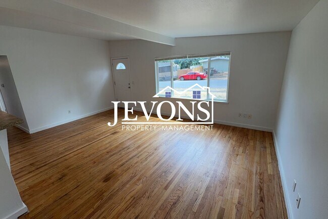 Building Photo - 3BR/1BA House in Federal Way -- Available Now