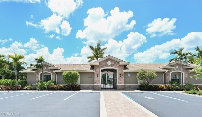Building Photo - 10830 Alvara Way