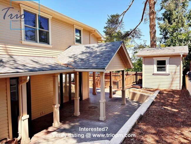 Building Photo - 2693 Chula Vista Dr