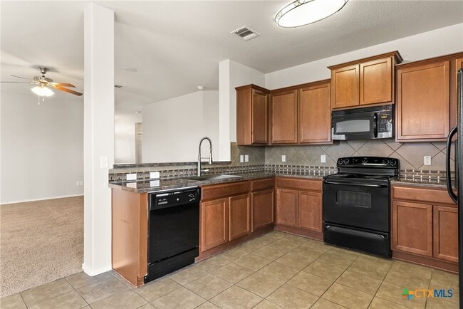 Building Photo - 9510 Shimla Drive