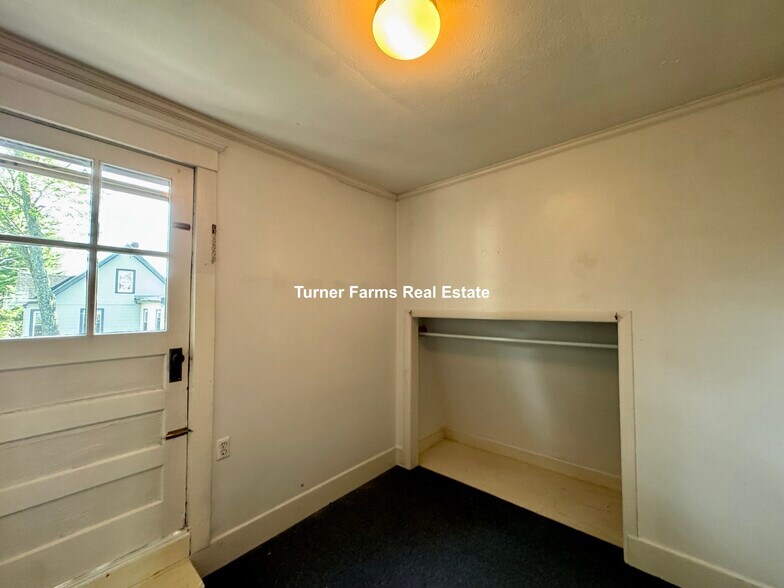 Building Photo - 16 Chetwynd Rd